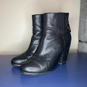 Rag & Bone Newbury Classic Ankle Boots Black Leather Booties Stacked Heel Zip 8